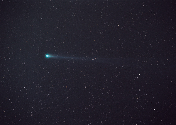 星空中的綠色流星特寫