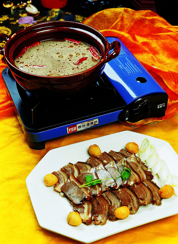 狗肉火鍋圖片