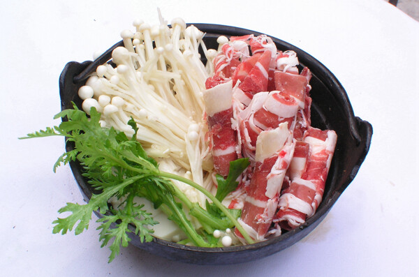 金菇肥牛鍋