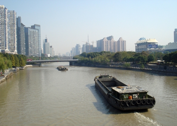 杭州大运河上的船图片