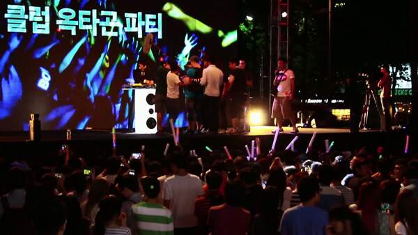 DJ拍摄音乐视频在江南2