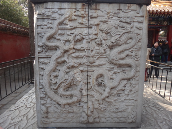 中國(guó)龍浮雕圖片