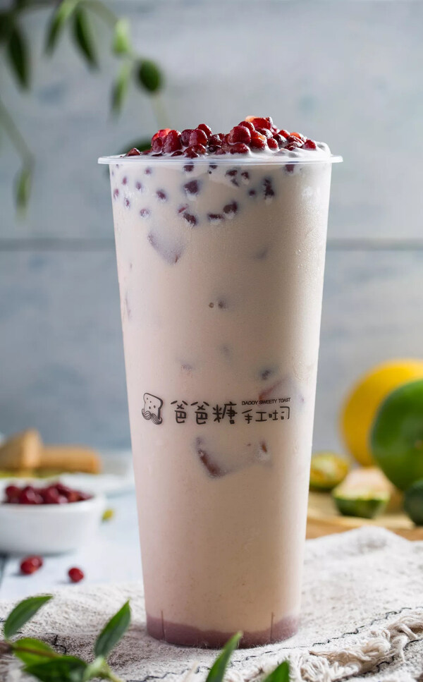美味的红豆奶茶