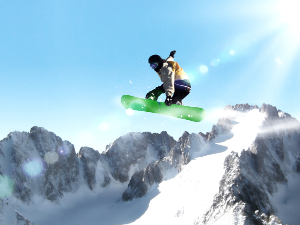 雪山滑雪人物图片