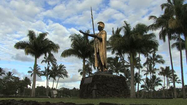 夏威夷卡美哈美哈雕像公园股票视频