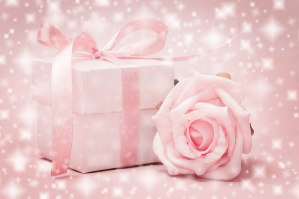 粉色浪漫玫瑰礼盒背景图片