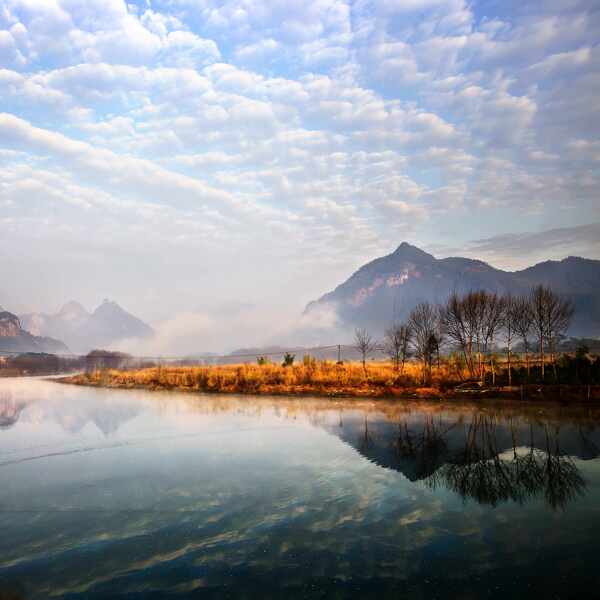 河流天空風(fēng)景照片