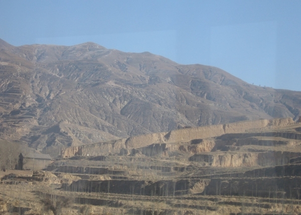 黄土高坡古长城煤山图片