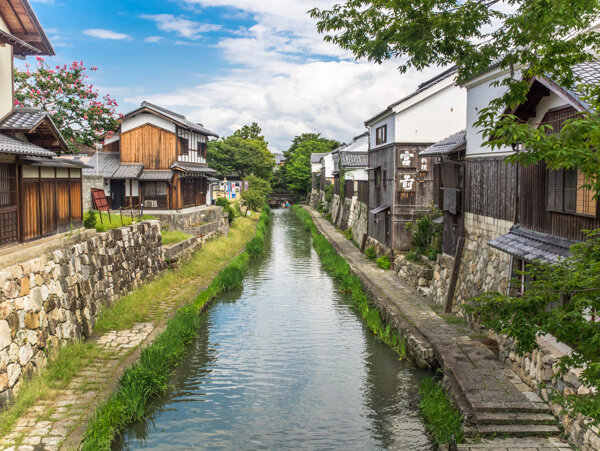 美丽日本小镇风景图片