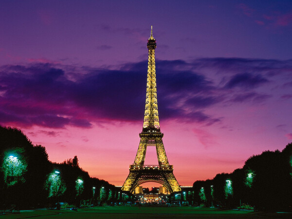 埃菲尔铁塔巴黎街景仿真油画图片