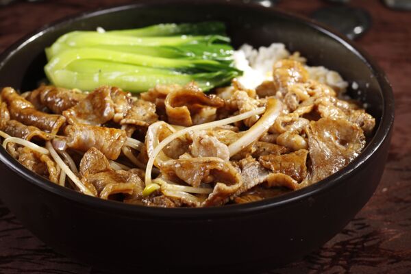 澳式肥牛蓋飯圖片