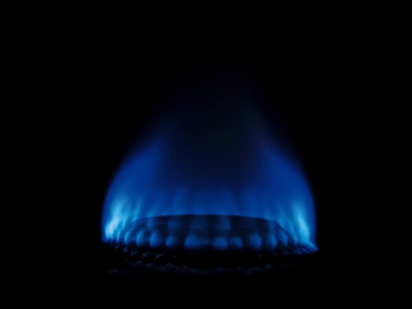 炉具蓝色火焰图片