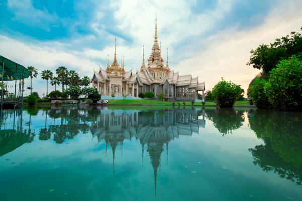 泰国风景自然水面绿色清新背景