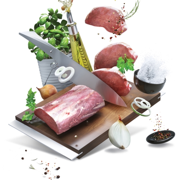 廚房中刀具切肉
