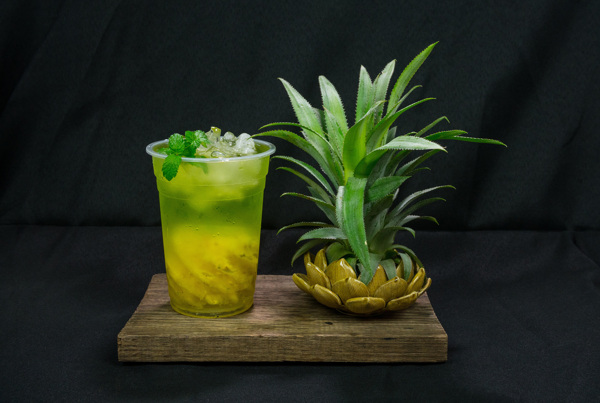 大果肉菠蘿味健康手工果茶果汁創(chuàng)意飲品
