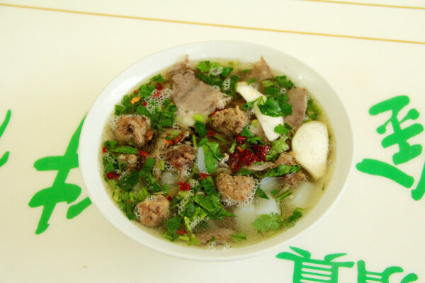 新疆美食丸子湯圖片