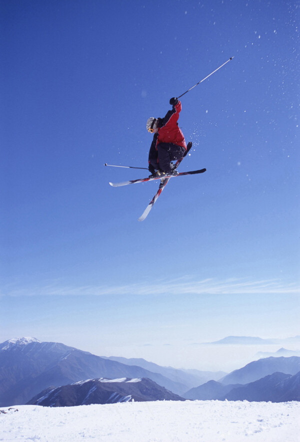 滑雪腾空图片