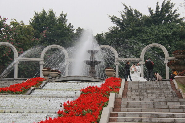 喷泉景色图片