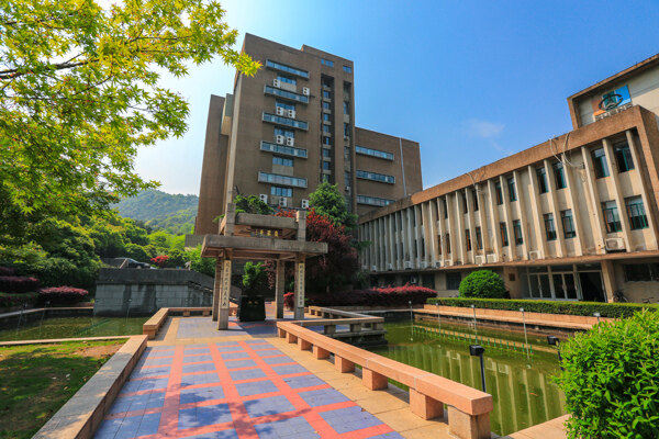 浙江大学