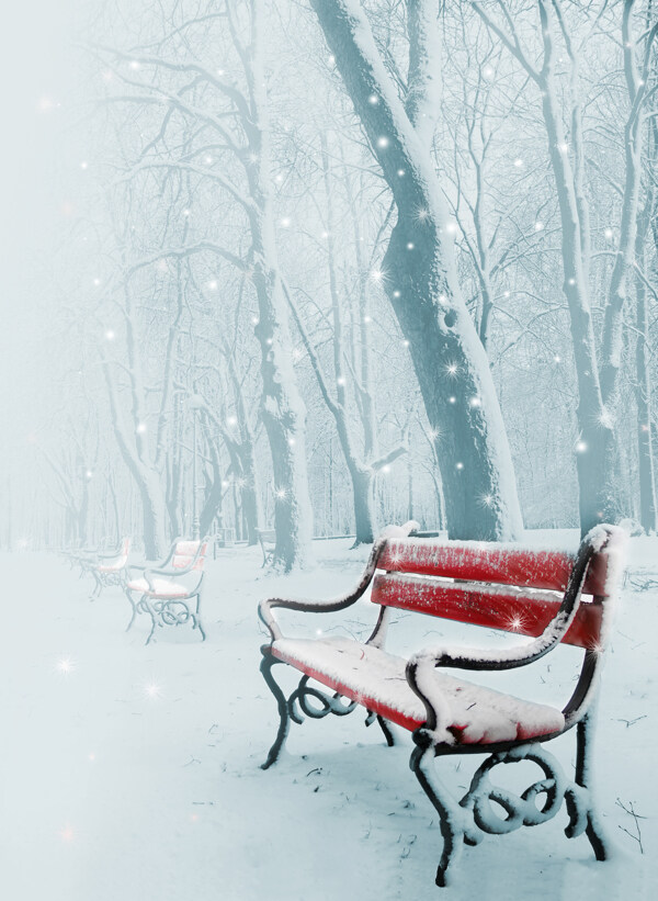 雪地上的长椅图片