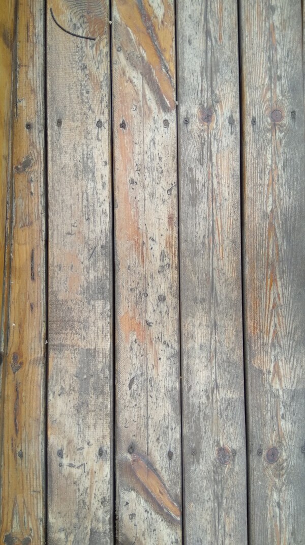 景区山道带钉木板台阶