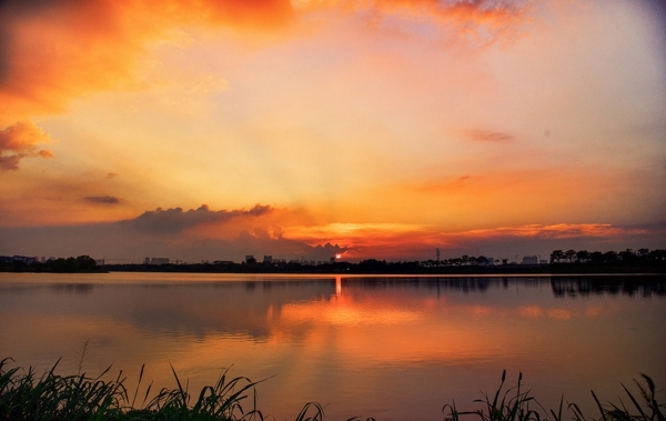 夕阳晚霞