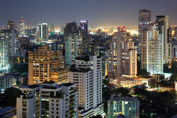 繁华的大都市城市夜景图片