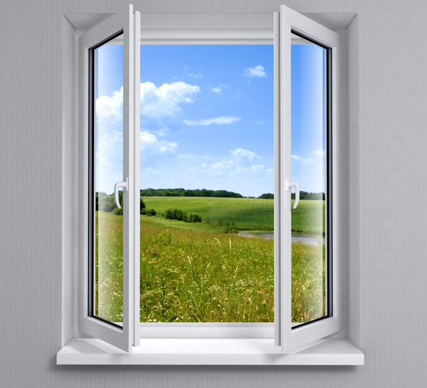 门窗里的蓝天草地风景图片