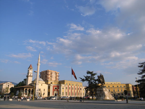 阿尔巴尼亚地拉那中心广场图片