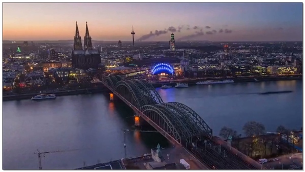 工业城市钢铁大桥夜景视频素材
