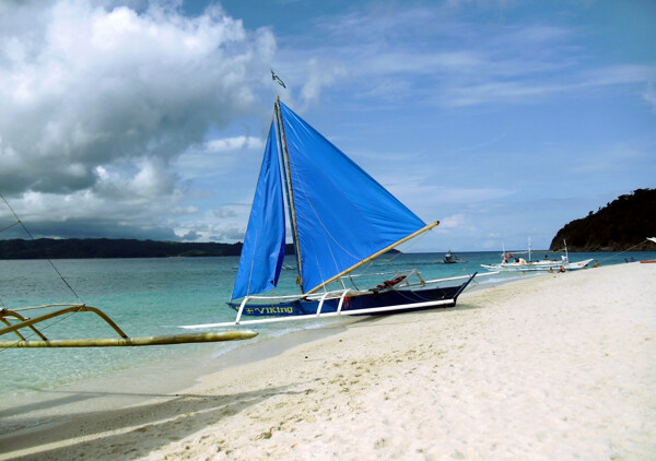 菲律宾长滩海滩帆船风景图片