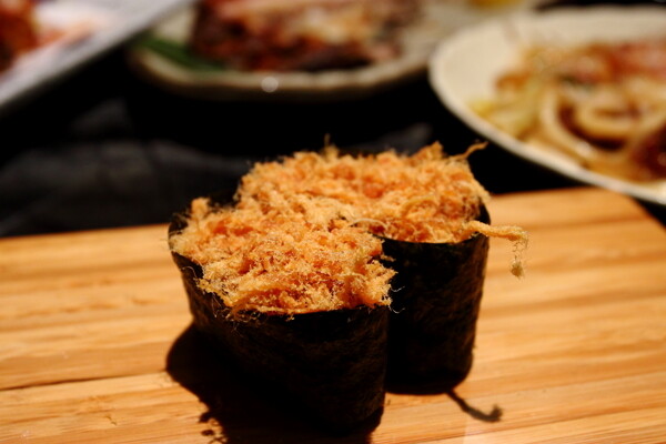 肉松寿司图片