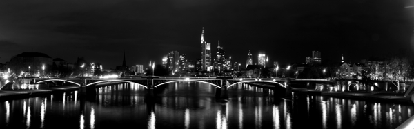 城市夜景黑白照片图片