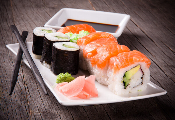 日本美味生鱼片寿司图片