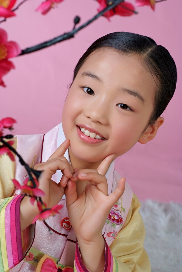 朝鲜族小姑娘图片
