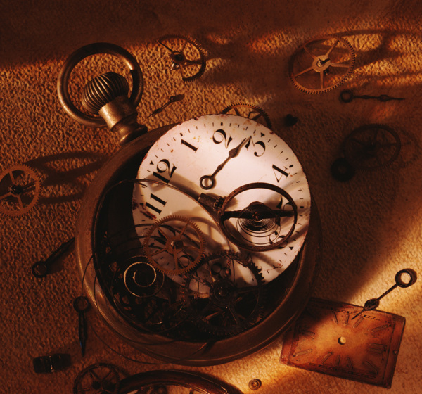 古老的钟表指南针
