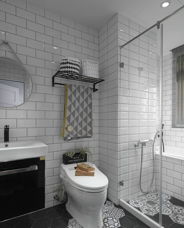 白色墙壁浴室效果图