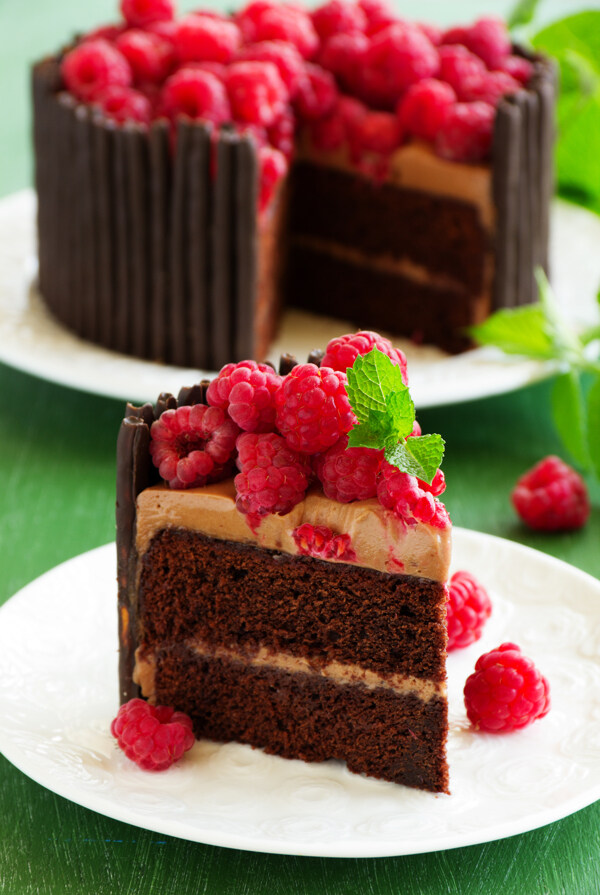 美味树莓蛋糕图片