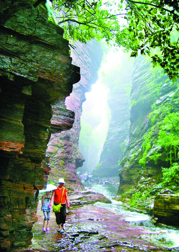 洛阳龙潭大峡谷图片