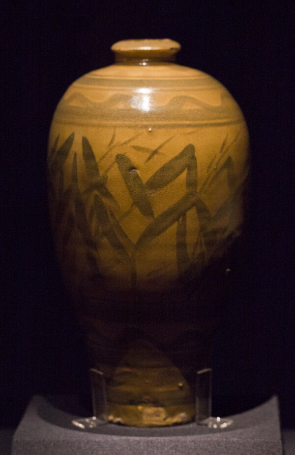 黄釉黑彩竹纹瓶图片