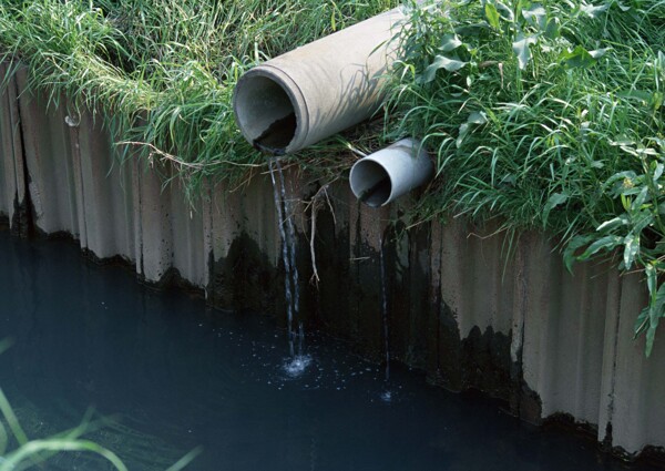 环境污染之废水排放图片