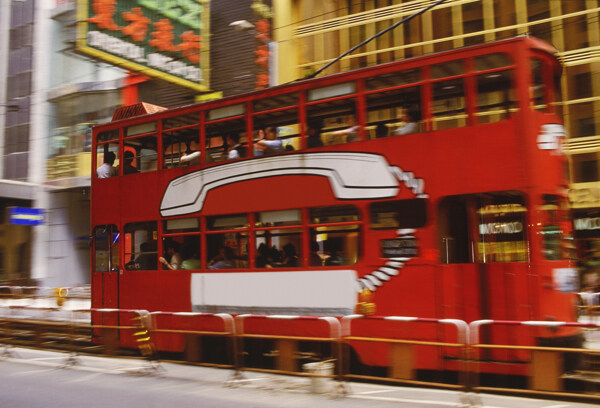 香港街道上的电车高清黑乎乎图片