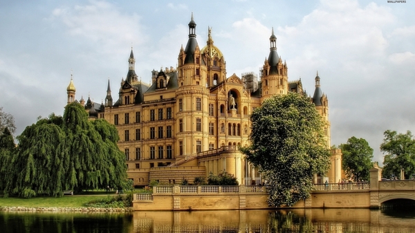 欧洲复古城堡风景图片