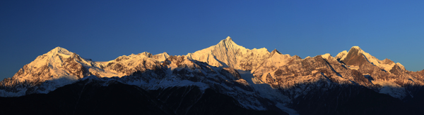 梅里雪山