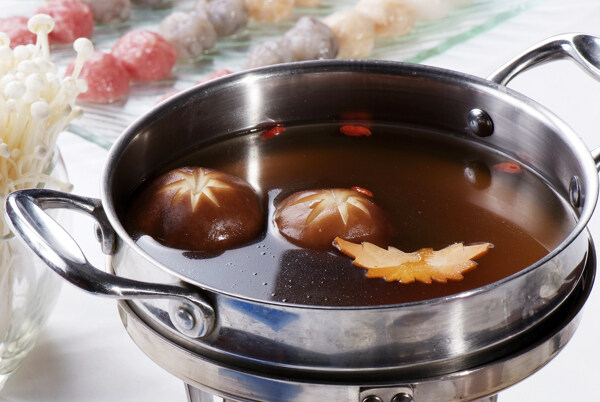 营养菌菇汤锅底图片