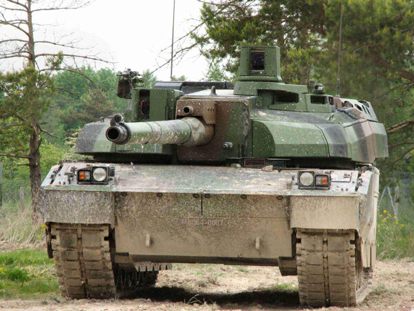 勒克莱尔主战坦克图片