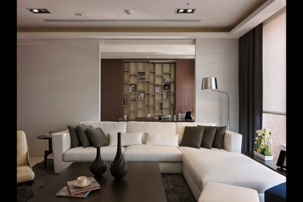 现代简约客厅深色木制茶几室内装修效果图