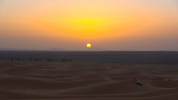 大漠日落