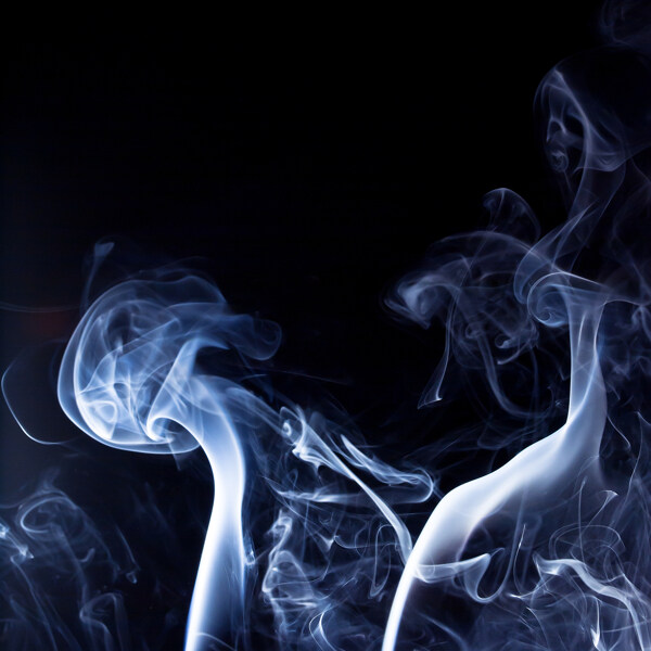 梦幻蓝色烟雾效果图片