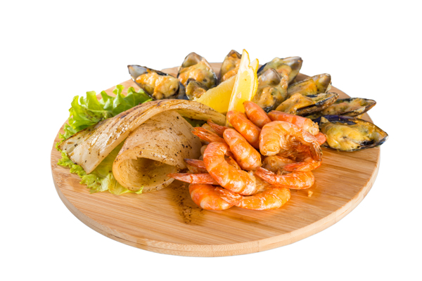 菜板上的牡蛎与虾图片